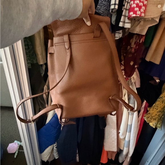Cuyana Tan Leather Backpack - Picture 6 of 8